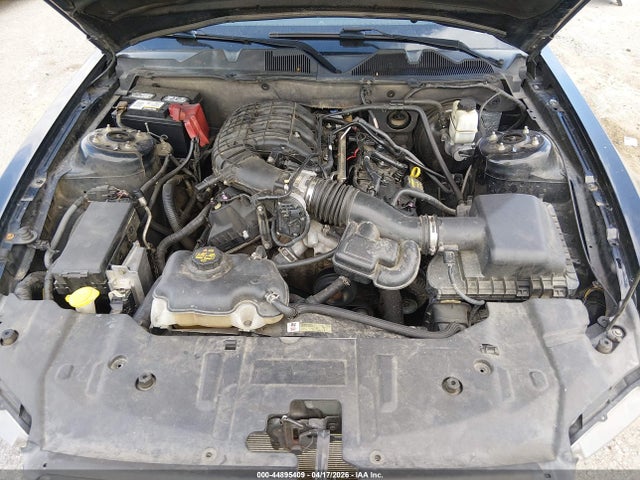 Продажа на аукционе авто 2014 Ford Mustang V6 Premium, vin: 1ZVBP8AM4E5260378, номер лота: 44895409