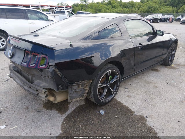 Продажа на аукционе авто 2014 Ford Mustang V6 Premium, vin: 1ZVBP8AM4E5260378, номер лота: 44895409