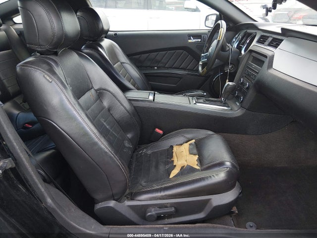 Продажа на аукционе авто 2014 Ford Mustang V6 Premium, vin: 1ZVBP8AM4E5260378, номер лота: 44895409