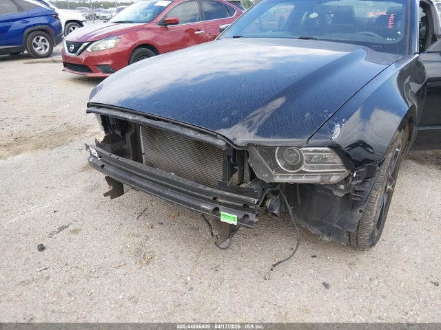 Продажа на аукционе авто 2014 Ford Mustang V6 Premium, vin: 1ZVBP8AM4E5260378, номер лота: 44895409