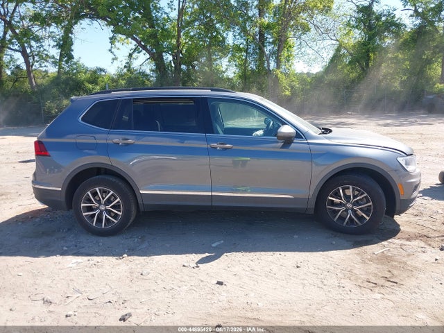 3VV3B7AX1LM081556 Volkswagen Tiguan