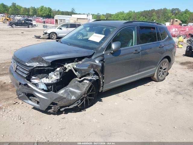 3VV3B7AX1LM081556 Volkswagen Tiguan