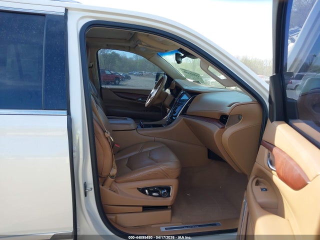 2015 Cadillac Escalade Platinum მანქანა იყიდება აუქციონზე, vin: 1GYS4PKJ5FR706553, აუქციონის ნომერი: 44895450