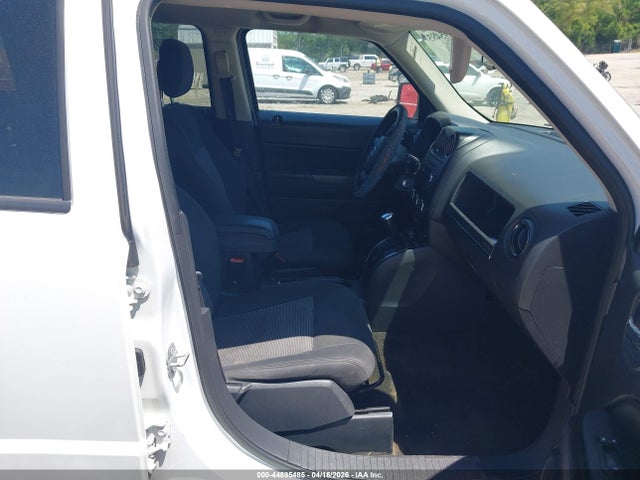 44895485 :رقم المزاد ، 1C4NJRBB4GD573279 vin ، 2016 Jeep Patriot Sport مزاد بيع
