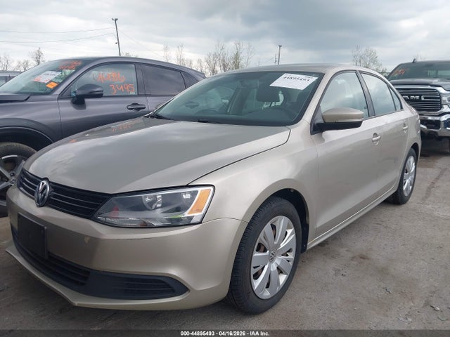 2014 Volkswagen Jetta 1.8t Se მანქანა იყიდება აუქციონზე, vin: 3VWD17AJ3EM244032, აუქციონის ნომერი: 44895493