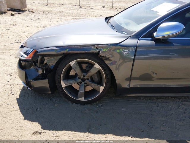 44895495 :رقم المزاد ، WAUD2AFD0DN011341 vin ، 2013 Audi S8 4.0t مزاد بيع