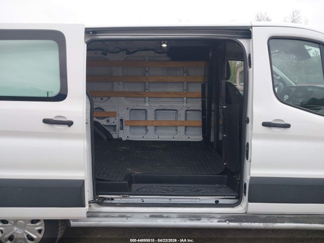 Ford Transit-250 2023 1FTBR1Y83PKA77507 Image 8