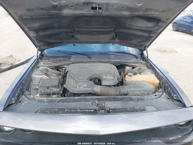 44895531 :رقم المزاد ، 2C3CDZBG2FH707772 vin ، 2015 Dodge Challenger Sxt Plus مزاد بيع