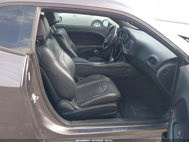 44895531 :رقم المزاد ، 2C3CDZBG2FH707772 vin ، 2015 Dodge Challenger Sxt Plus مزاد بيع