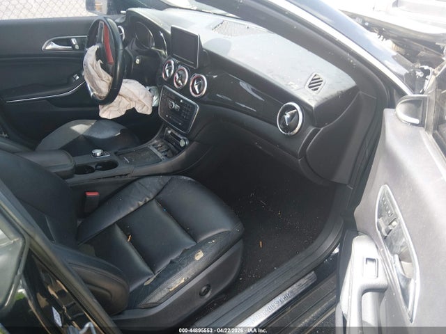 Продажа на аукционе авто 2014 Mercedes-benz Cla 250, vin: WDDSJ4EBXEN148633, номер лота: 44895553