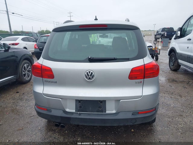 44895573 :رقم المزاد ، WVGAV7AX5GW606715 vin ، 2016 Volkswagen Tiguan S مزاد بيع
