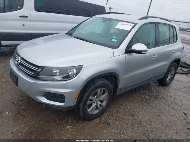 44895573 :رقم المزاد ، WVGAV7AX5GW606715 vin ، 2016 Volkswagen Tiguan S مزاد بيع