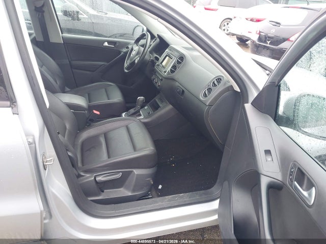 44895573 :رقم المزاد ، WVGAV7AX5GW606715 vin ، 2016 Volkswagen Tiguan S مزاد بيع