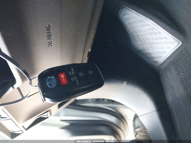 Продаж на аукціоні авто 2025 Toyota Sienna Le, vin: 5TDKSKFC7SS171411, номер лоту: 44895632