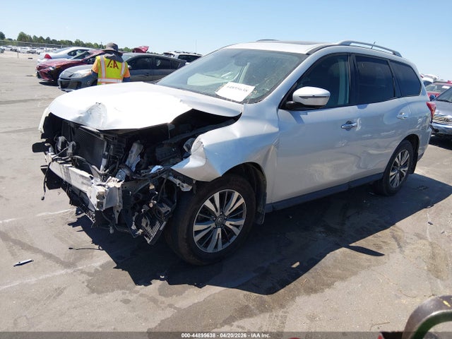 Продаж на аукціоні авто 2017 Nissan Pathfinder Sl, vin: 5N1DR2MM1HC622757, номер лоту: 44895638