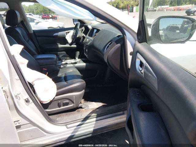 Продаж на аукціоні авто 2017 Nissan Pathfinder Sl, vin: 5N1DR2MM1HC622757, номер лоту: 44895638