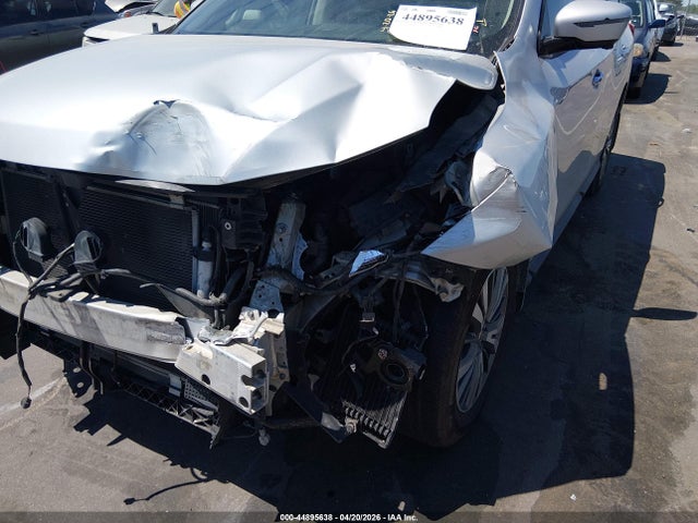 Продаж на аукціоні авто 2017 Nissan Pathfinder Sl, vin: 5N1DR2MM1HC622757, номер лоту: 44895638