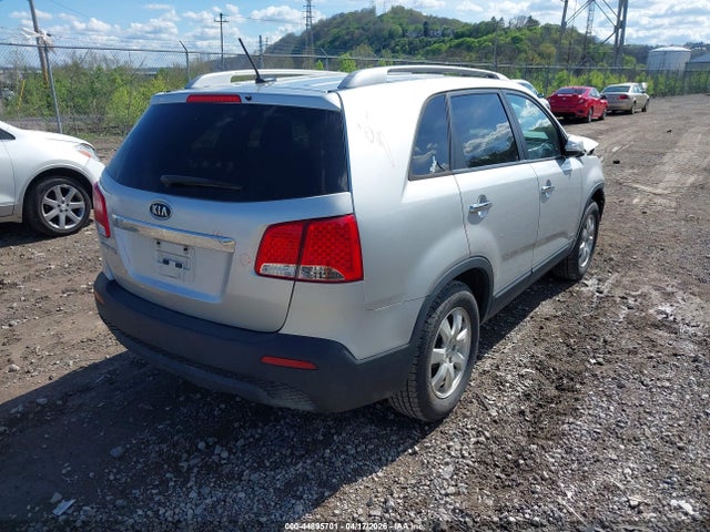 Продажа на аукционе авто 2013 Kia Sorento Lx V6, vin: 5XYKTDA20DG315078, номер лота: 44895701