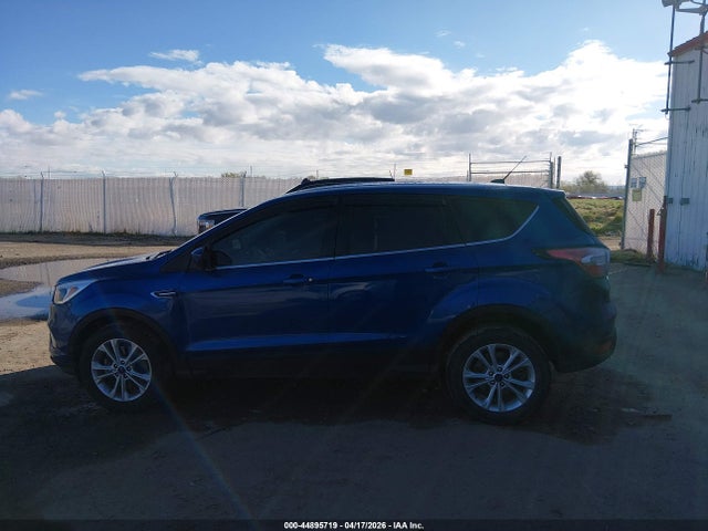 Продажа на аукционе авто 2017 Ford Escape Se, vin: 1FMCU9GDXHUB08754, номер лота: 44895719