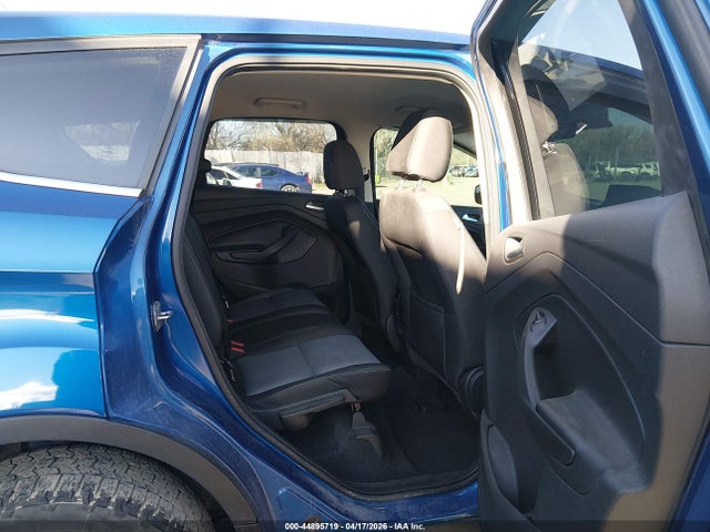 Продажа на аукционе авто 2017 Ford Escape Se, vin: 1FMCU9GDXHUB08754, номер лота: 44895719