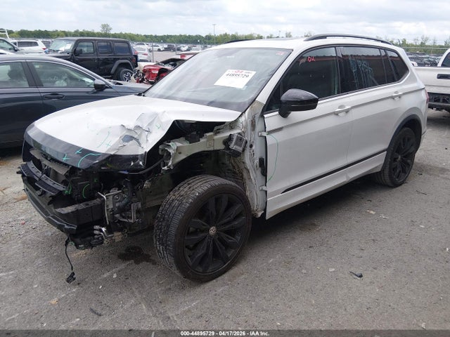 Продаж на аукціоні авто 2021 Volkswagen Tiguan 2.0t Se/2.0t Se R-line Black/2.0t Sel, vin: 3VV3B7AX3MM084928, номер лоту: 44895729