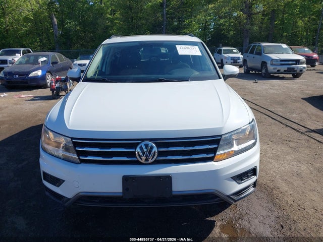 Продаж на аукціоні авто 2019 Volkswagen Tiguan 2.0t Se/2.0t Sel/2.0t Sel R-line/2.0t Sel R-line Black, vin: 3VV3B7AX6KM071880, номер лоту: 44895737