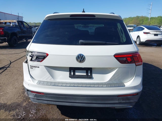 Продаж на аукціоні авто 2019 Volkswagen Tiguan 2.0t Se/2.0t Sel/2.0t Sel R-line/2.0t Sel R-line Black, vin: 3VV3B7AX6KM071880, номер лоту: 44895737