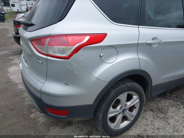 1FMCU0GX3EUD11275 Ford ESCAPE SE