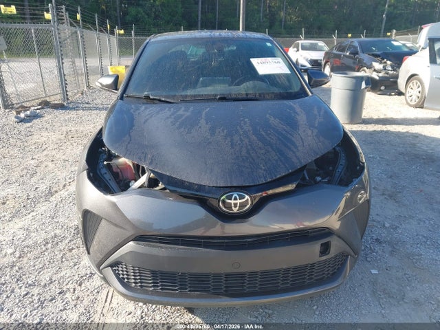 Toyota C-HR XLE 2022 NMTKHMBX4NR143457 Image 13