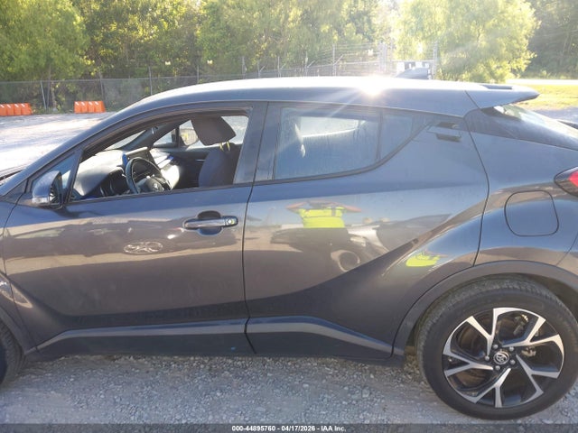 Toyota C-HR XLE 2022 NMTKHMBX4NR143457 Image 15