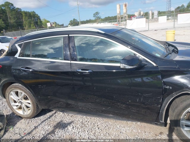 Продаж на аукціоні авто 2018 Infiniti Qx30 Essential, vin: SJKCH5CP2JA002398, номер лоту: 44895788