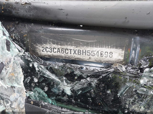44895827 :رقم المزاد ، 2C3CA6CTXBH554698 vin ، 2011 Chrysler 300c مزاد بيع