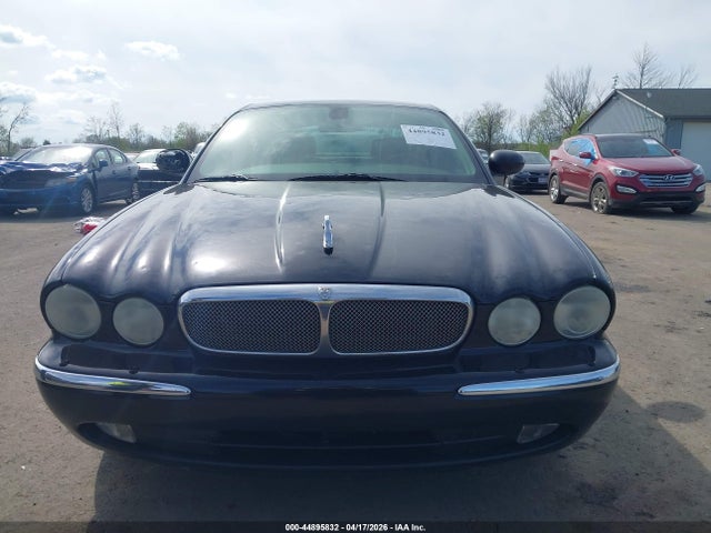 44895832 :رقم المزاد ، SAJWA79B66SH08873 vin ، 2006 Jaguar Xj Xj8 L مزاد بيع