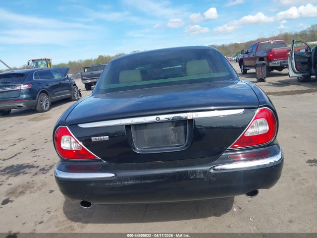 44895832 :رقم المزاد ، SAJWA79B66SH08873 vin ، 2006 Jaguar Xj Xj8 L مزاد بيع