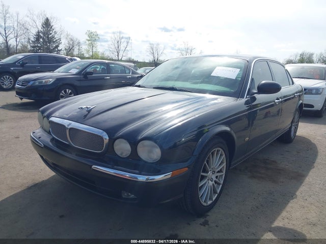 44895832 :رقم المزاد ، SAJWA79B66SH08873 vin ، 2006 Jaguar Xj Xj8 L مزاد بيع