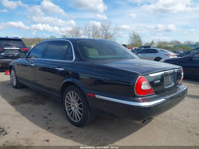 44895832 :رقم المزاد ، SAJWA79B66SH08873 vin ، 2006 Jaguar Xj Xj8 L مزاد بيع
