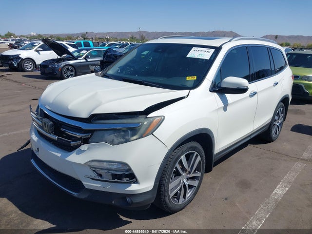 Honda Pilot Touring 2017 5FNYF5H90HB026774 Image 2