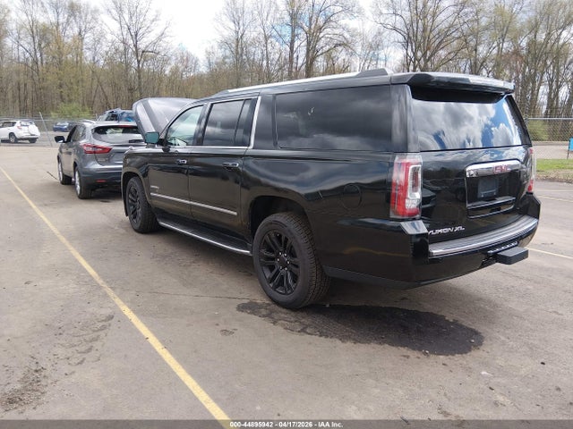 Продажа на аукционе авто 2015 Gmc Yukon Xl 1500 Denali, vin: 1GKS2JKJ8FR185714, номер лота: 44895942