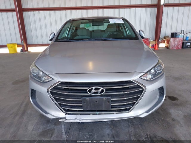 5NPD84LF4JH215385 Hyundai ELANTRA SEL