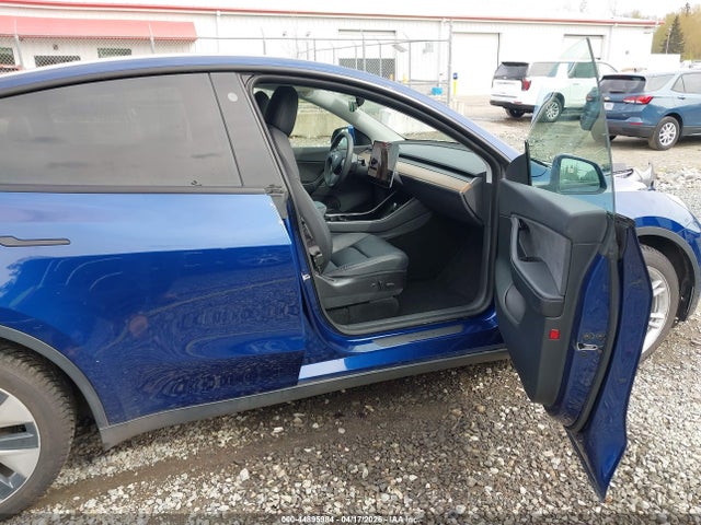 5YJYGDEE0MF075704 Tesla Model Y Long Range Dual Motor All-wheel Drive