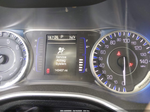 2016 Chrysler 200 Limited მანქანა იყიდება აუქციონზე, vin: 1C3CCCAB0GN110912, აუქციონის ნომერი: 44895990