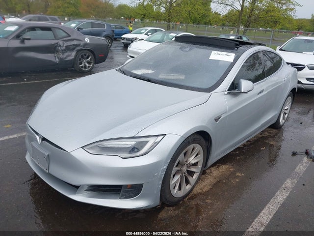 Tesla MODEL S 2016 5YJSA1E26GF149739 Image 2