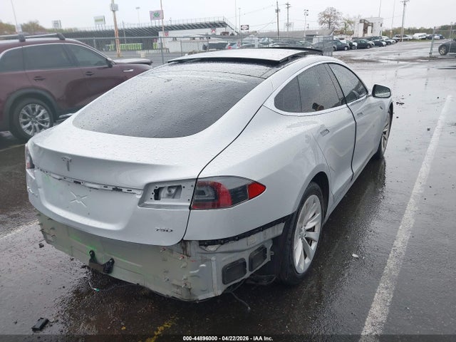 Tesla MODEL S 2016 5YJSA1E26GF149739 Image 4