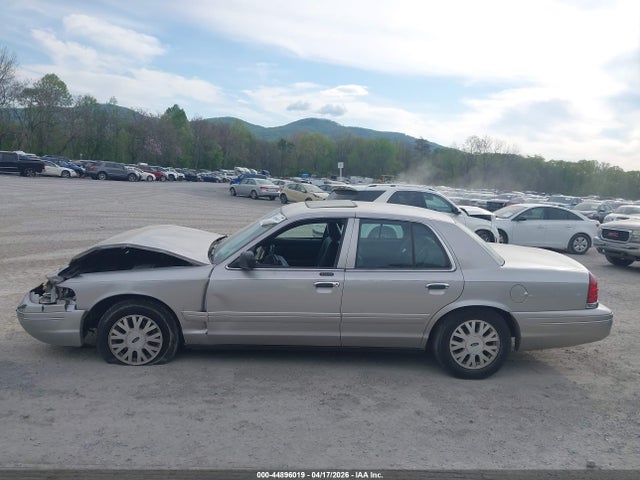 2005 Ford Crown Victoria Lx/lx Sport მანქანა იყიდება აუქციონზე, vin: 2FDFP74W65X121985, აუქციონის ნომერი: 44896019