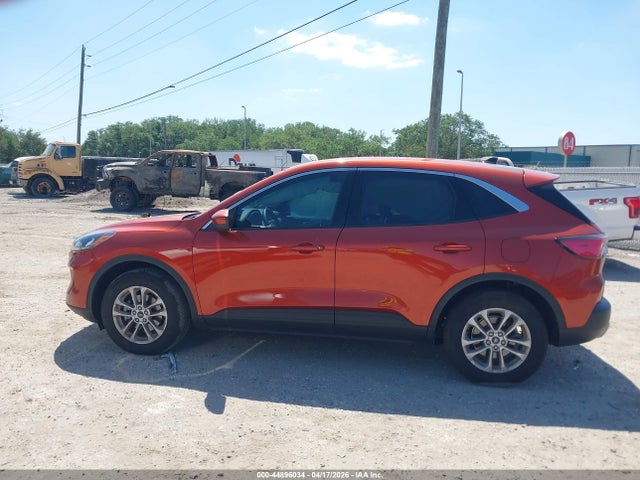 2020 Ford Escape Se მანქანა იყიდება აუქციონზე, vin: 1FMCU0G6XLUA24262, აუქციონის ნომერი: 44896034