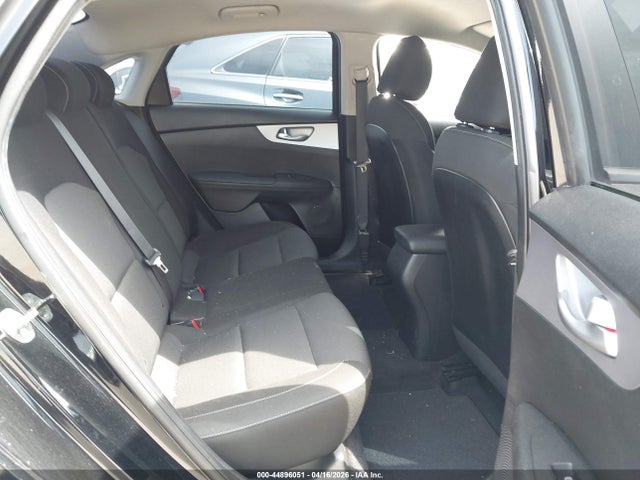 3KPF24AD1RE713667 KIA Forte Lxs