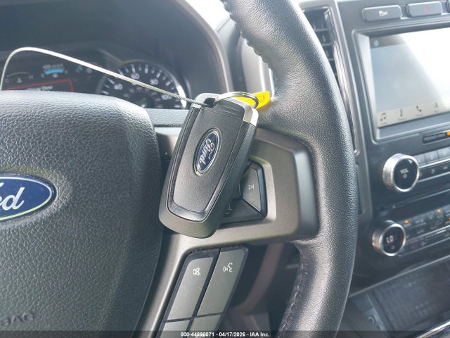 Продажа на аукционе авто 2018 Ford Expedition Xlt, vin: 1FMJU1HT9JEA15612, номер лота: 44896071