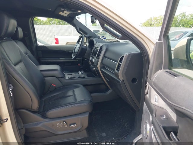 Продажа на аукционе авто 2018 Ford Expedition Xlt, vin: 1FMJU1HT9JEA15612, номер лота: 44896071