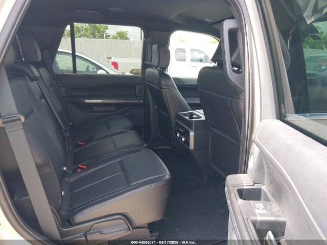 Продажа на аукционе авто 2018 Ford Expedition Xlt, vin: 1FMJU1HT9JEA15612, номер лота: 44896071