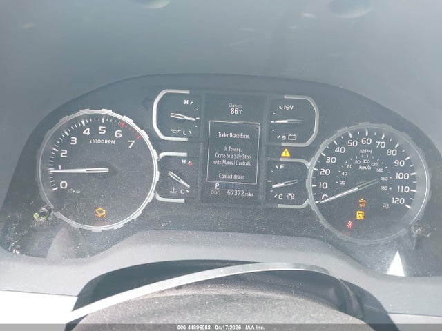 5TFDW5F19JX746940 Toyota Tundra Sr5 5.7l V8